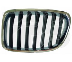 Решетка Радиатора Правая (Хром Рамка, Черные Ребра) BMW X1 (E84) 09-12, Кузов, РЕШЕТКА, Правая (Пассажирская)