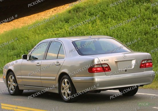 Заднее стекло Mercedes W210 E (Седан) (1995-2002) 107154-EU фото